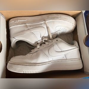 Boys Air Force 1 size 5Y